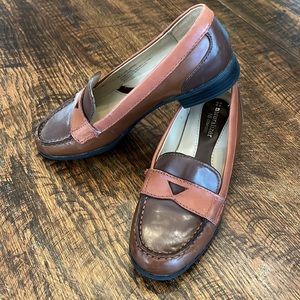 Naturalizer Women’s Brown Penny Loafers size 7‎